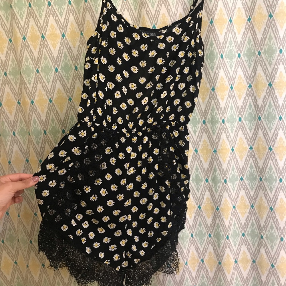 Flower Pattern Romper With Lace - image 1